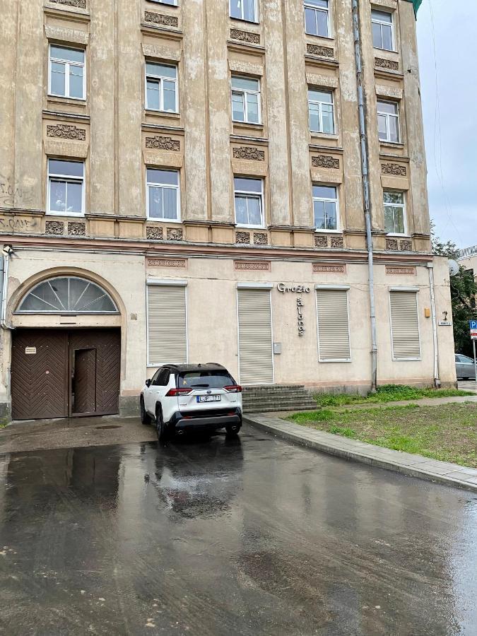 Апартаменты Spacious Centre With Parking Self Check-in